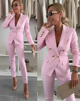 Sets : Tailleur Femme Double Boutonnage - Coupe Cintrée Moderne Élégante in Rose van Seroa