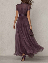: Robe longue violette pour femmes avec dentelle et taille plissée pour les fêtes in van Seroa